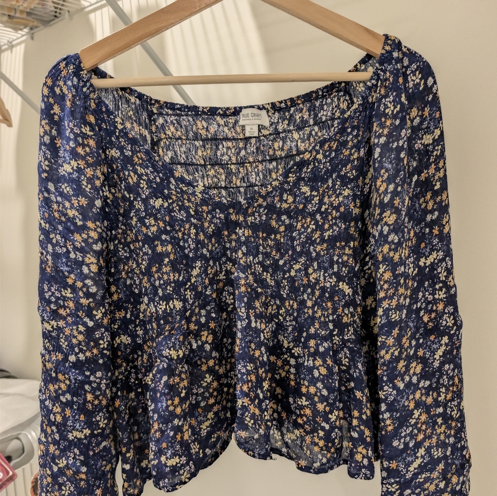 True Craft Navy Floral Long-Sleeve Peasant Top with Yellow & White Blooms
